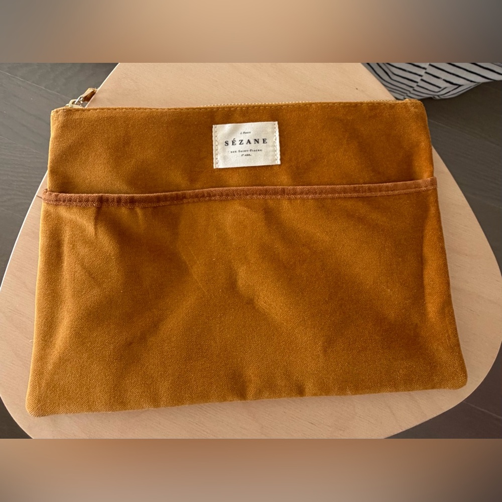 Sézane velvet pouch